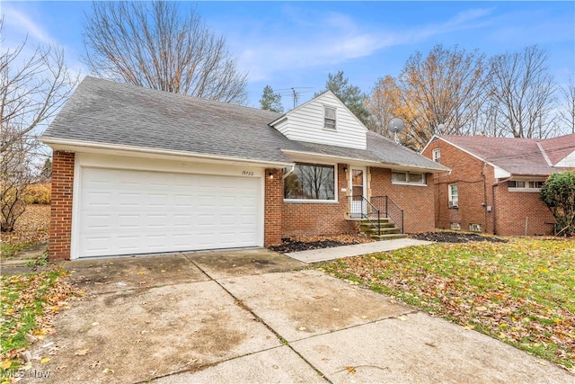 view of front of house featuring a garage