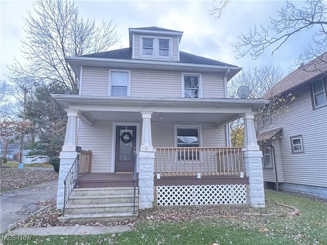 view of front of property featuring a porch