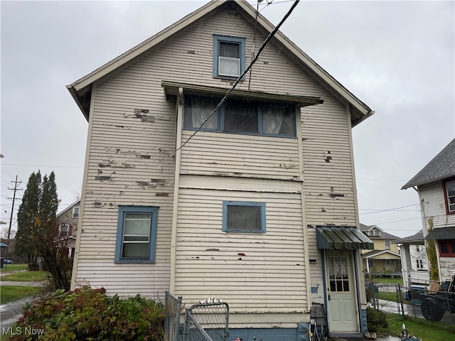 view of rear view of house