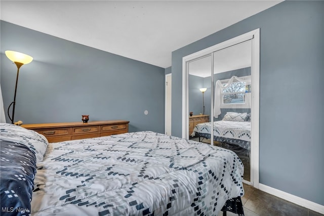 bedroom with a closet