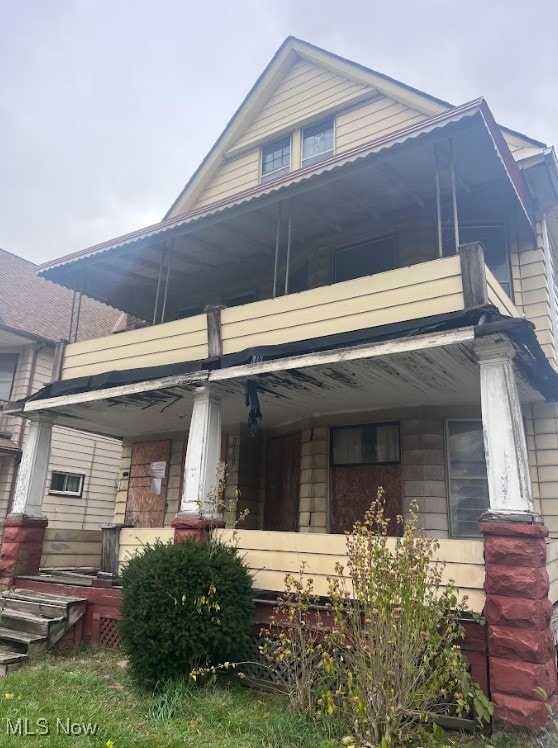 view of front of home with a porch