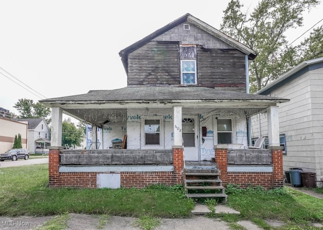 view of front of home featuring a porch