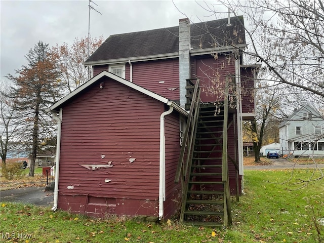 view of home's exterior