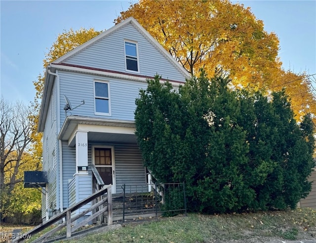 view of front of property