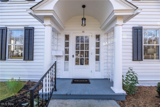 view of entrance to property