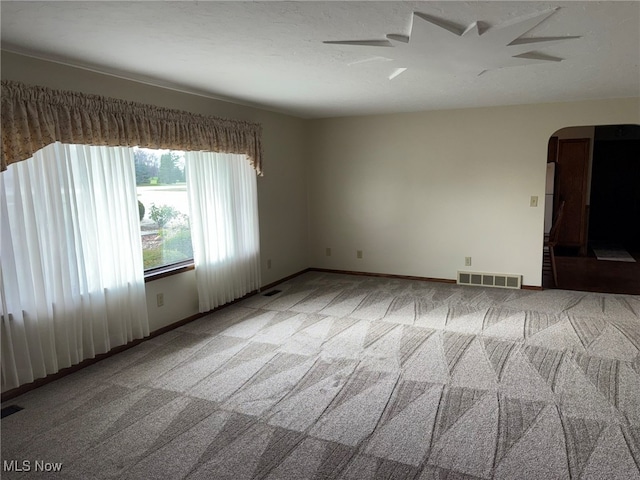 empty room with carpet