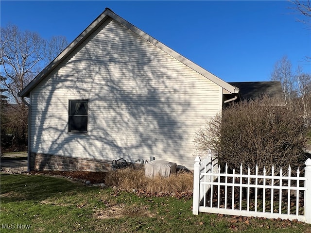 view of side of home