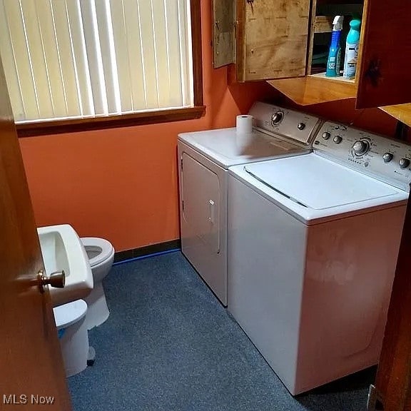 laundry room featuring washer and dryer