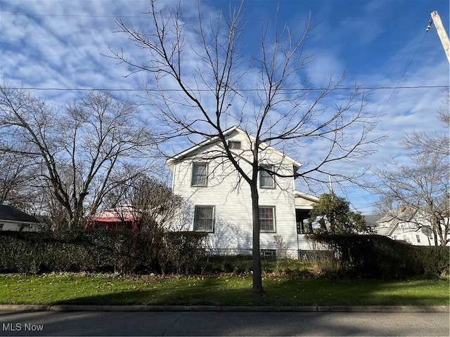 view of home's exterior