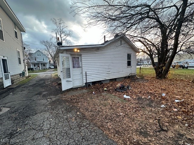 view of property exterior