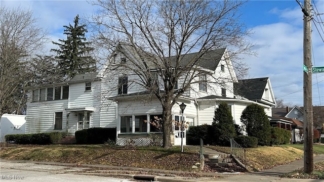 view of front of home