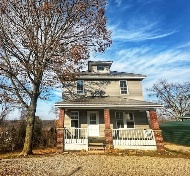 view of front of property