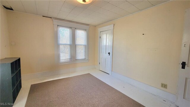 119 Euclid Pl, Marietta, OH 45750 - carpeted empty room with baseboards