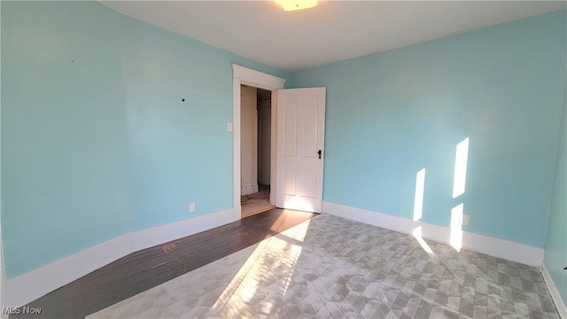 119 Euclid Pl, Marietta, OH 45750 - unfurnished room with baseboards and wood finished floors