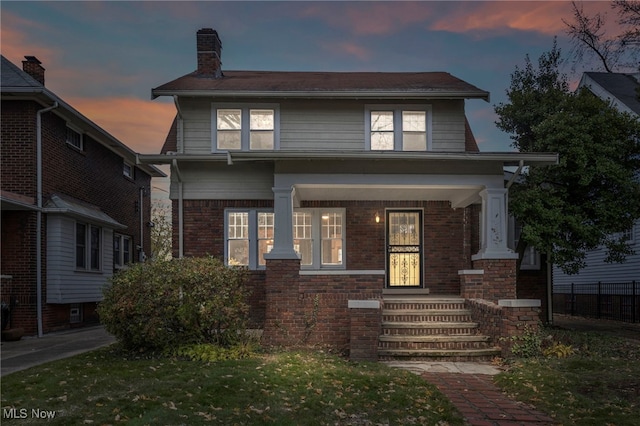 view of front of property featuring a porch