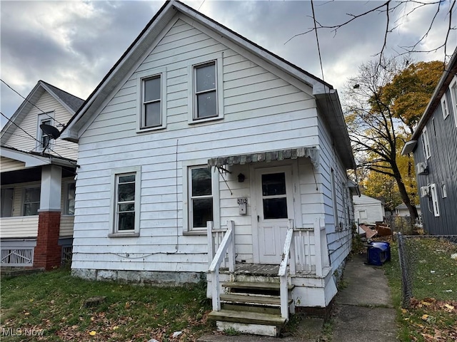 view of front of house