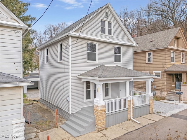 view of front of house featuring a porch