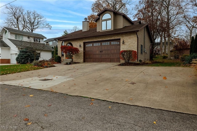 view of front facade featuring a garage