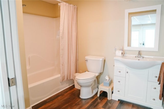 4101 Canfield Rd, Canfield, OH 44406 - bathroom with wood finished floors, vanity, and shower / bathtub combination with curtain