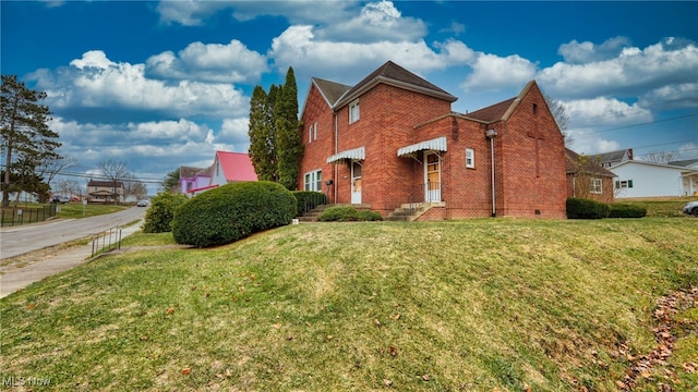 exterior space with a lawn