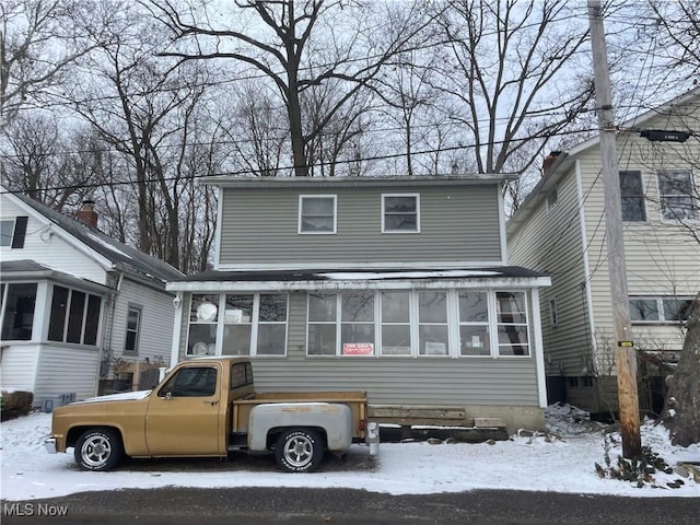 view of front of house