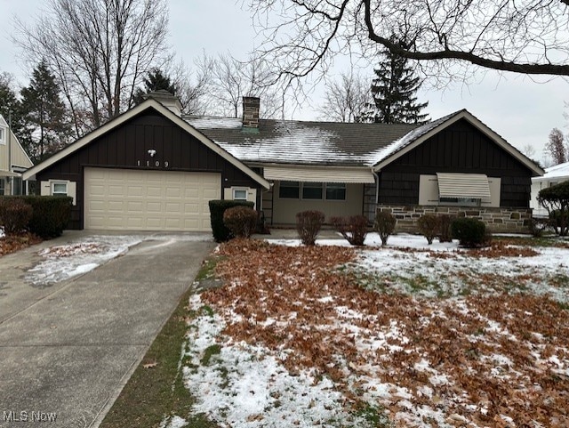 view of front of house featuring a garage