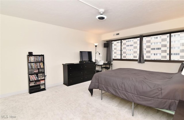 bedroom with carpet flooring