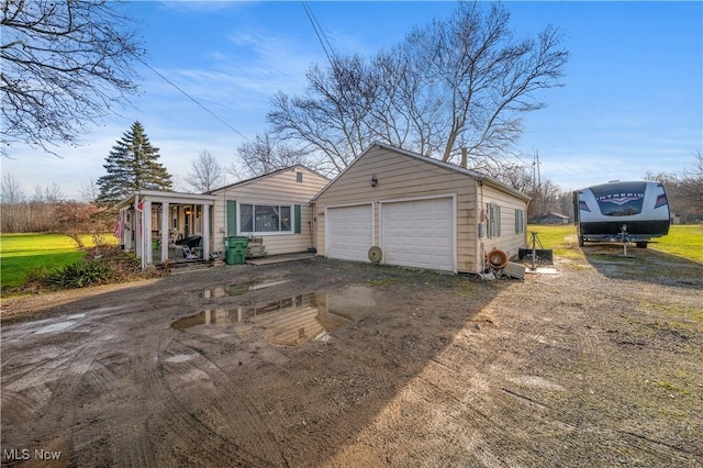 view of front facade with a garage