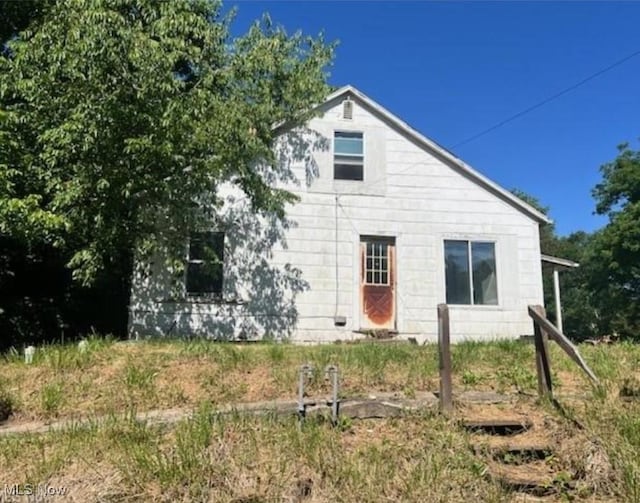 23 Hotel Ln, Elizabeth, WV 26160 - photo 4