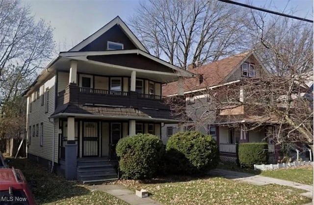 view of front facade with covered porch