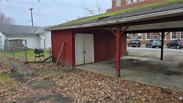 view of outdoor structure featuring a carport