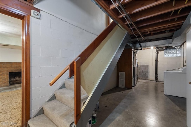 basement featuring washer / clothes dryer