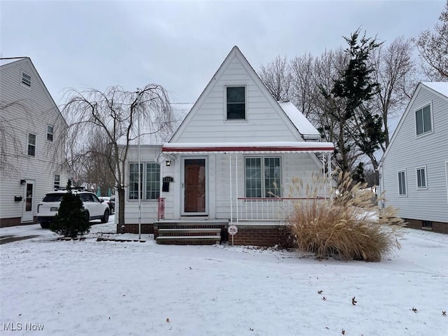 view of front of property