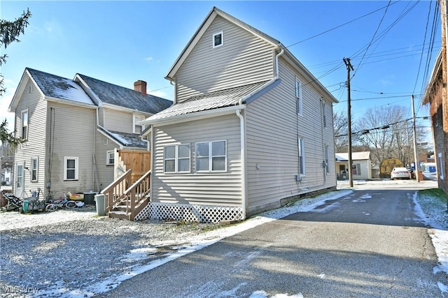 view of front of property