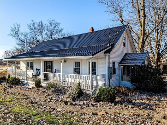 view of front of home featuring covered porch