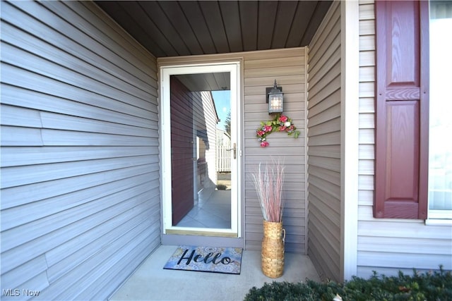 view of property entrance