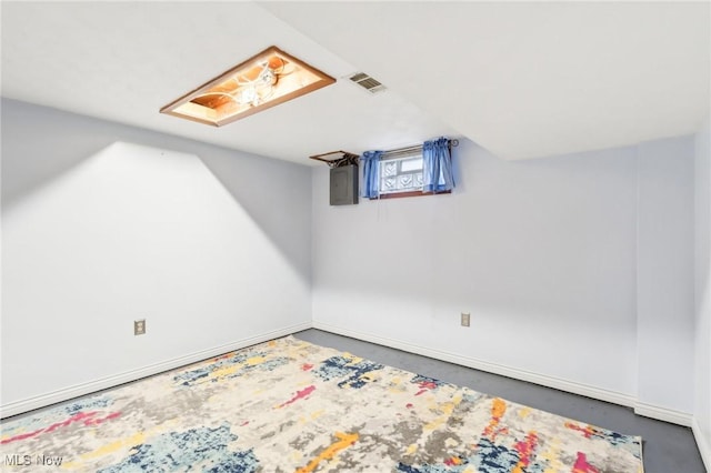 1503 Difford Dr, Niles, OH 44446 - bonus room with baseboards