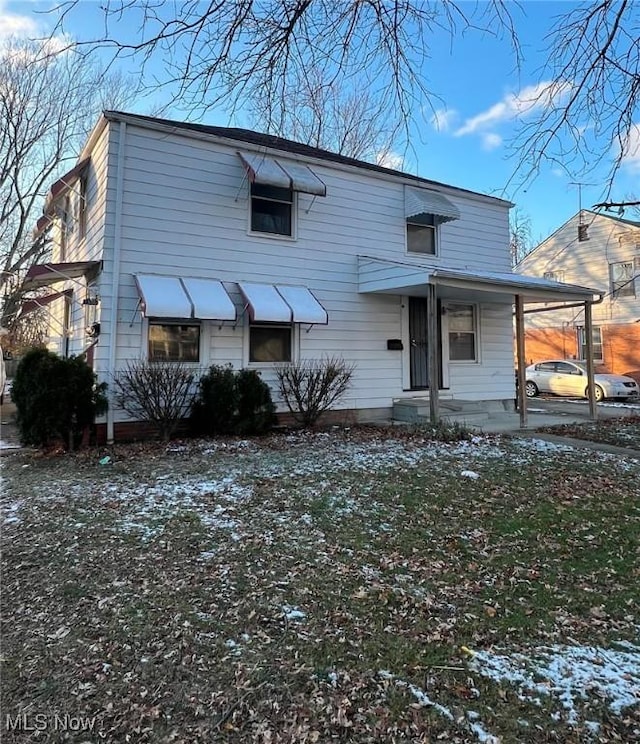 view of front of house featuring a porch