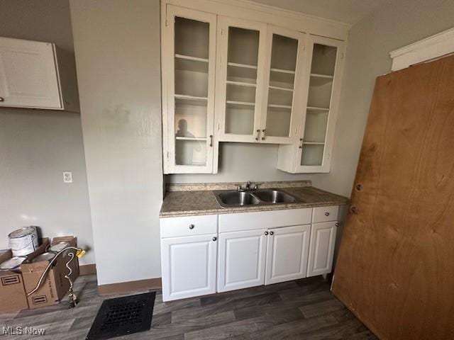 13306 Harvard Ave, Cleveland, OH 44105 - photo 2