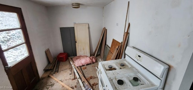 misc room featuring washer / clothes dryer