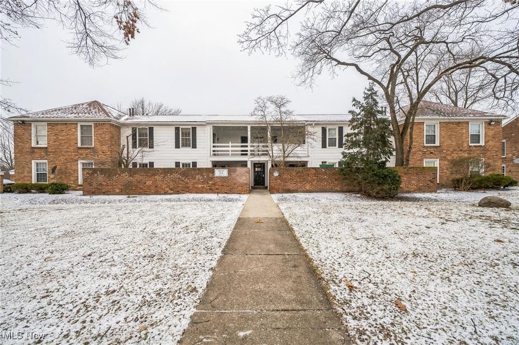 view of front of home