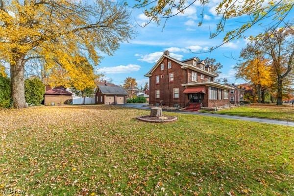 159 Kenilworth Ave SE, Warren, OH 44483 - view of side of home with a lawn