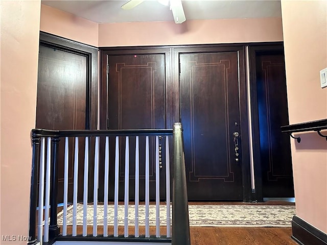 159 Kenilworth Ave SE, Warren, OH 44483 - foyer featuring wood finished floors and a ceiling fan
