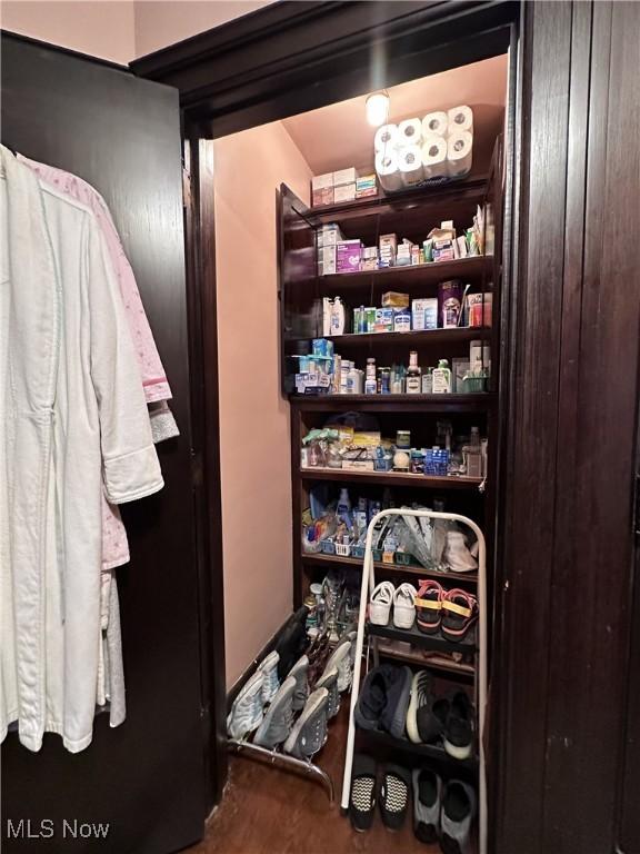 159 Kenilworth Ave SE, Warren, OH 44483 - view of pantry