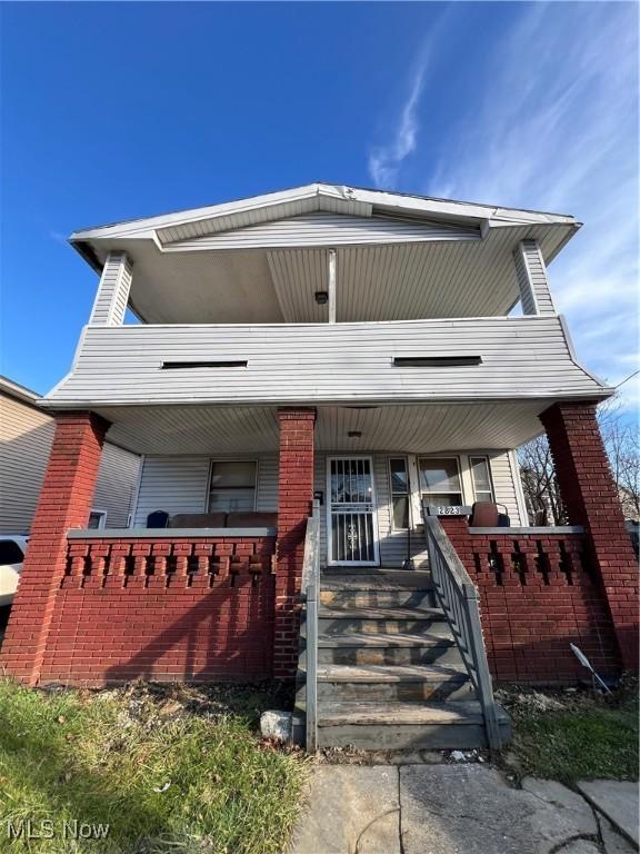 view of front of house with covered porch