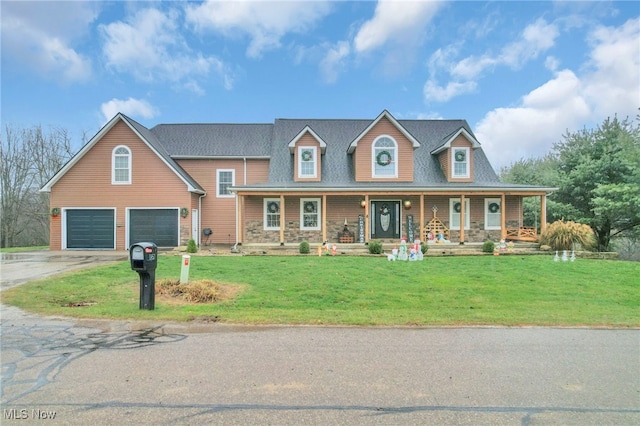 view of front of house with a porch and a front yard