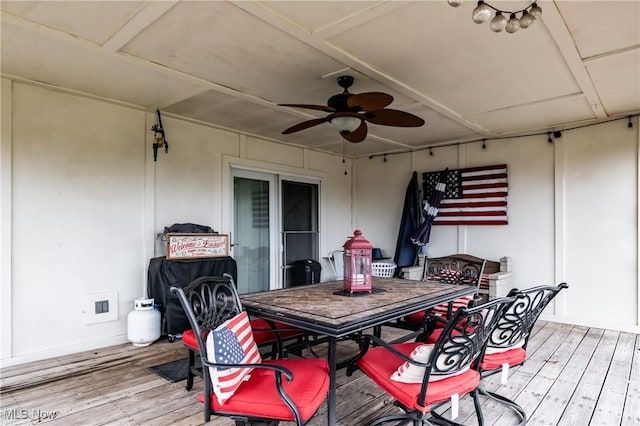 deck with ceiling fan