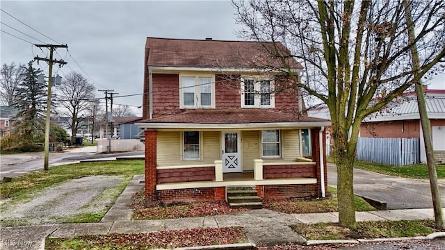 view of front of home with covered porch