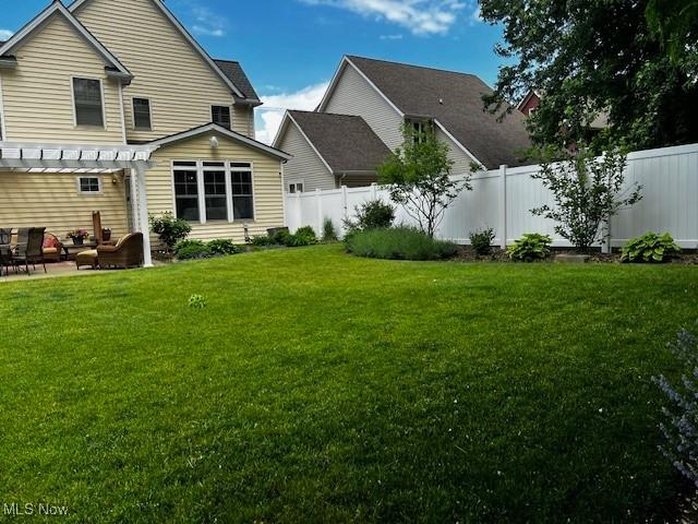 view of yard with a patio