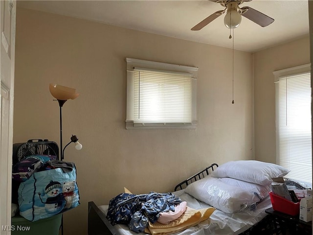 bedroom featuring a ceiling fan